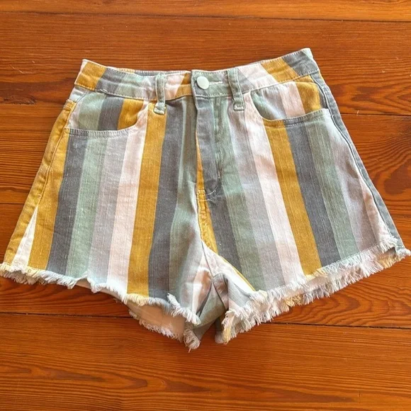Altar'd State Girls Shorts W/Stripes White Gold Blue Green Gray Frayed Size XS - Picture 10 of 10
